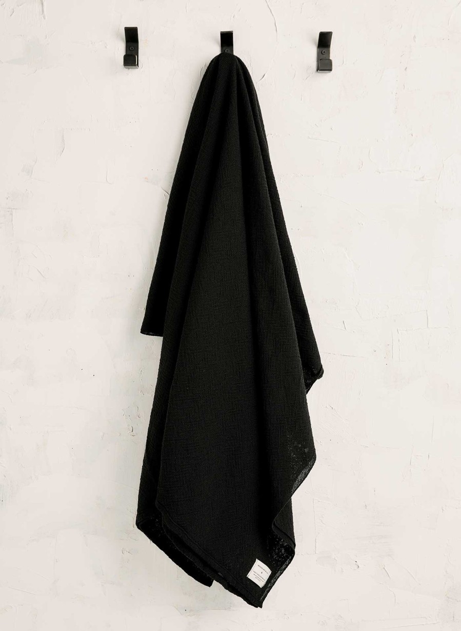 i+w home goods I+W X Family Heirloom Weavers Cotton Throw In Black Home Goods