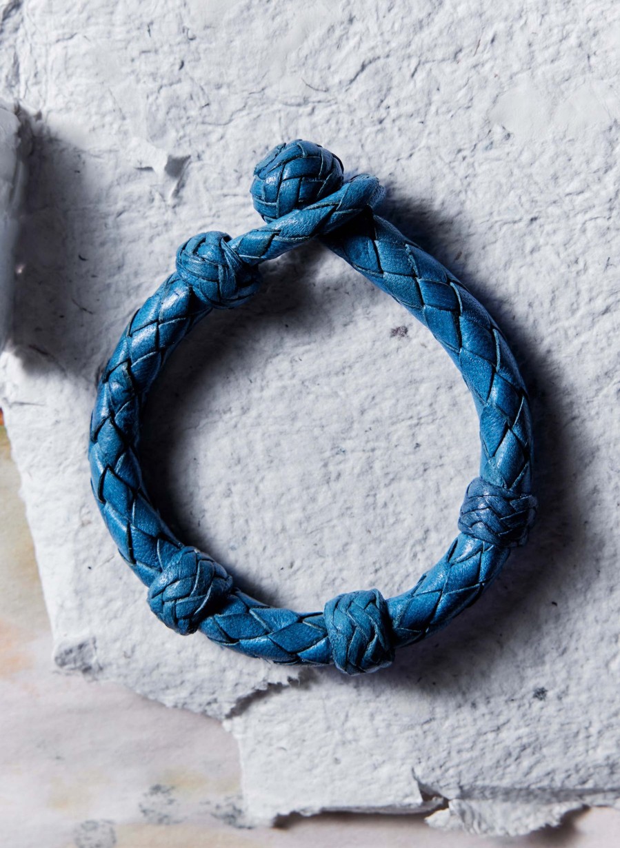 3rd party-chamula Chamula Round Blue Leather Bracelet Accessories